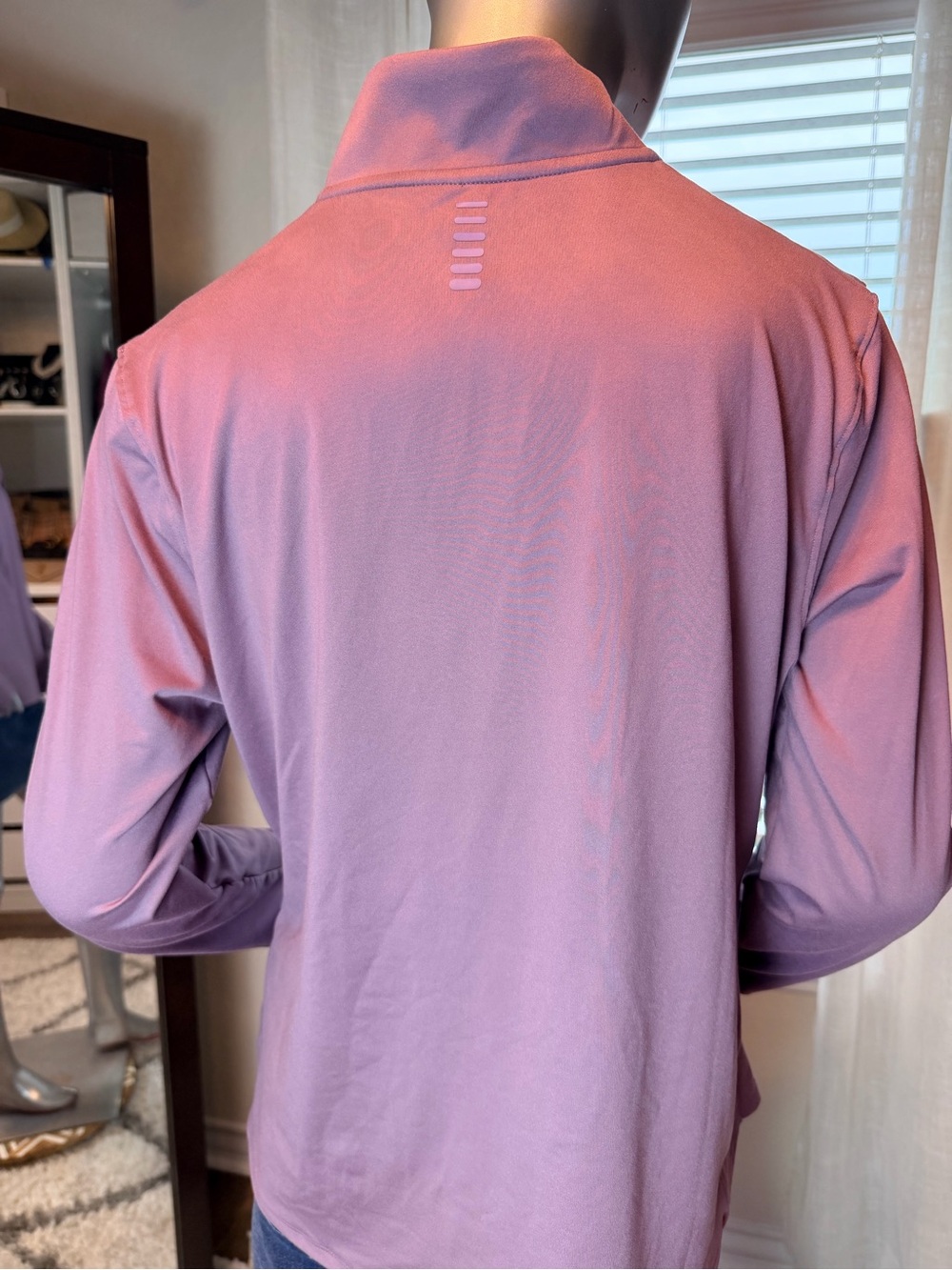 Under Armour Women’s XL Purple Quarter Zip Pullover Thumb Holes Athletic Top - Picture 6 of 9